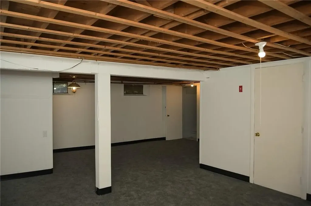 23 Perkins Street Warwick RI 02886