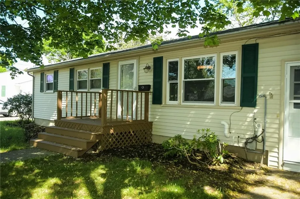 23 Perkins Street Warwick RI 02886