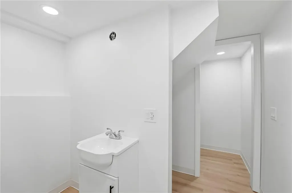 75 Atwood Street Providence RI 02909