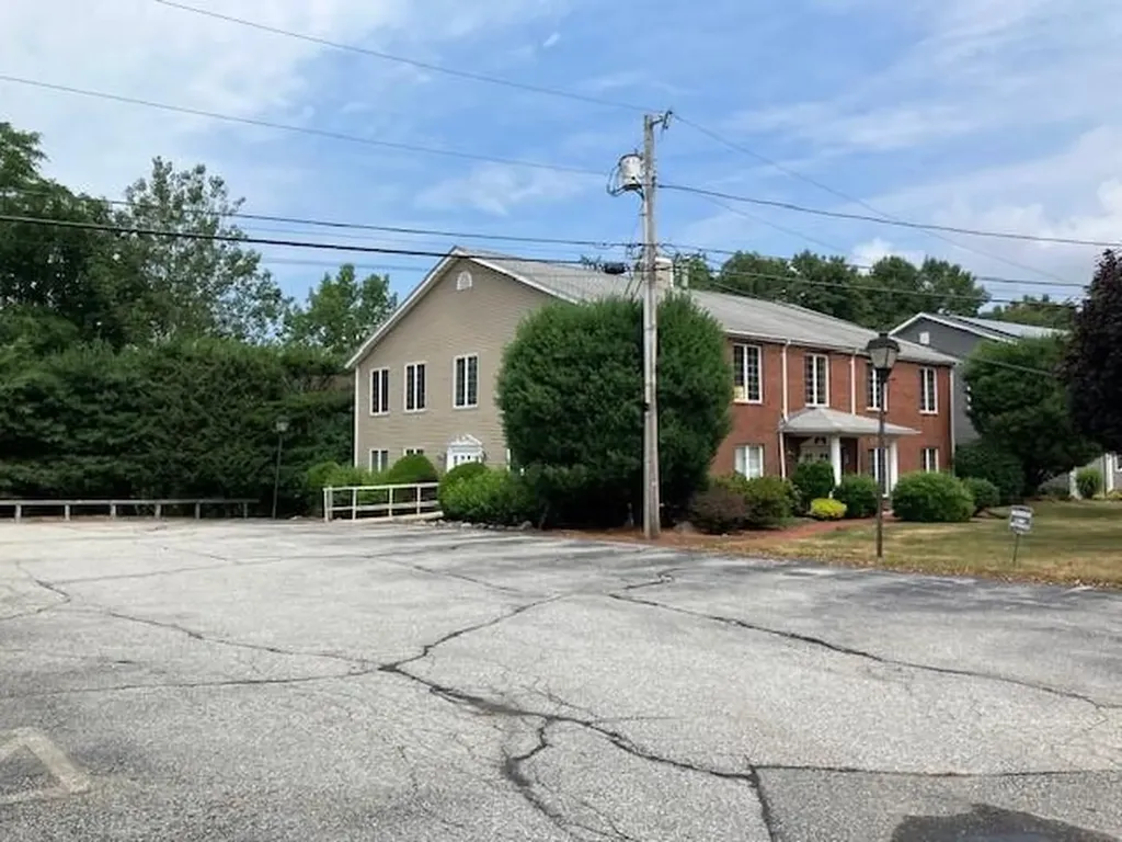 33 College Hill Road Warwick RI 02886