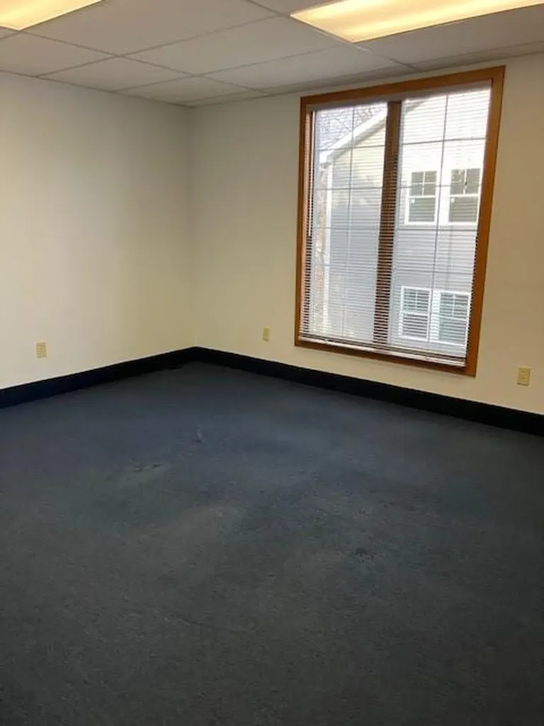 33 College Hill Road Warwick RI 02886