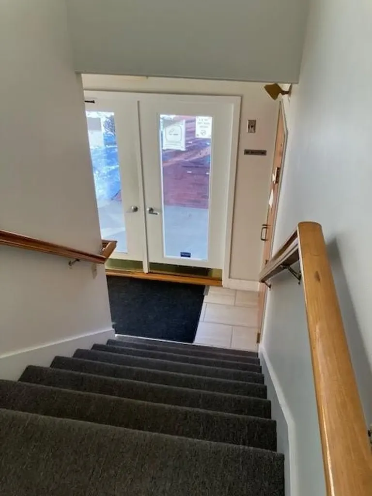 33 College Hill Road Warwick RI 02886