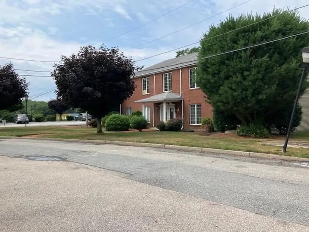 33 College Hill Road Warwick RI 02886