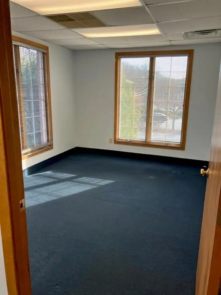 33 College Hill Road Warwick RI 02886