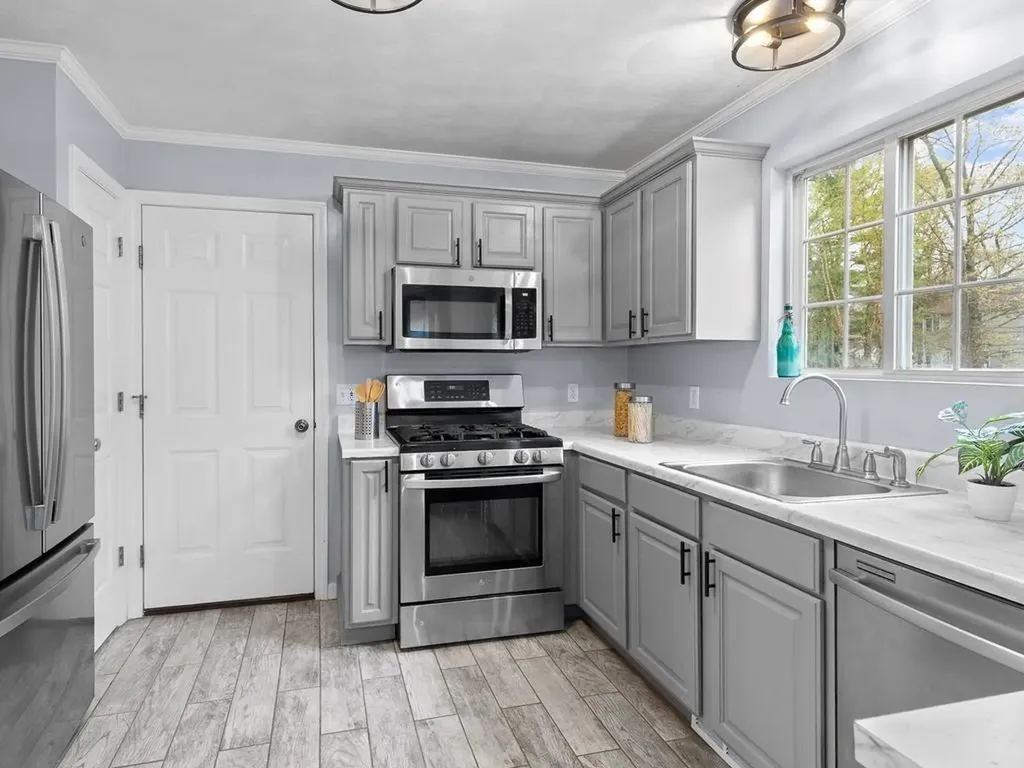 44 Orchard Valley Drive Cranston RI 02921