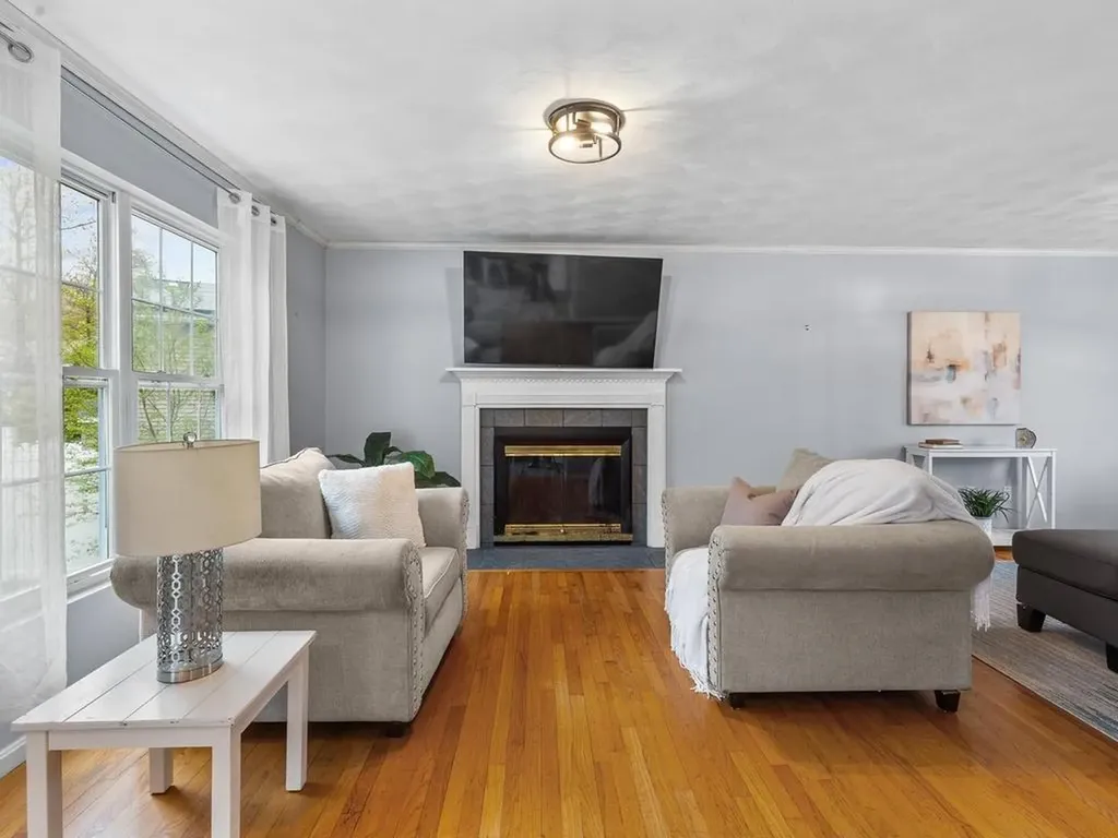 44 Orchard Valley Drive Cranston RI 02921