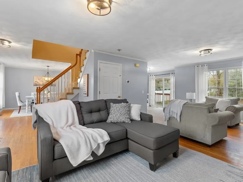 44 Orchard Valley Drive Cranston RI 02921