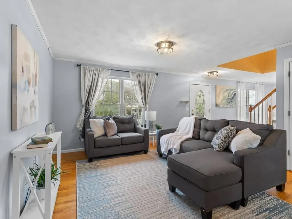 44 Orchard Valley Drive Cranston RI 02921