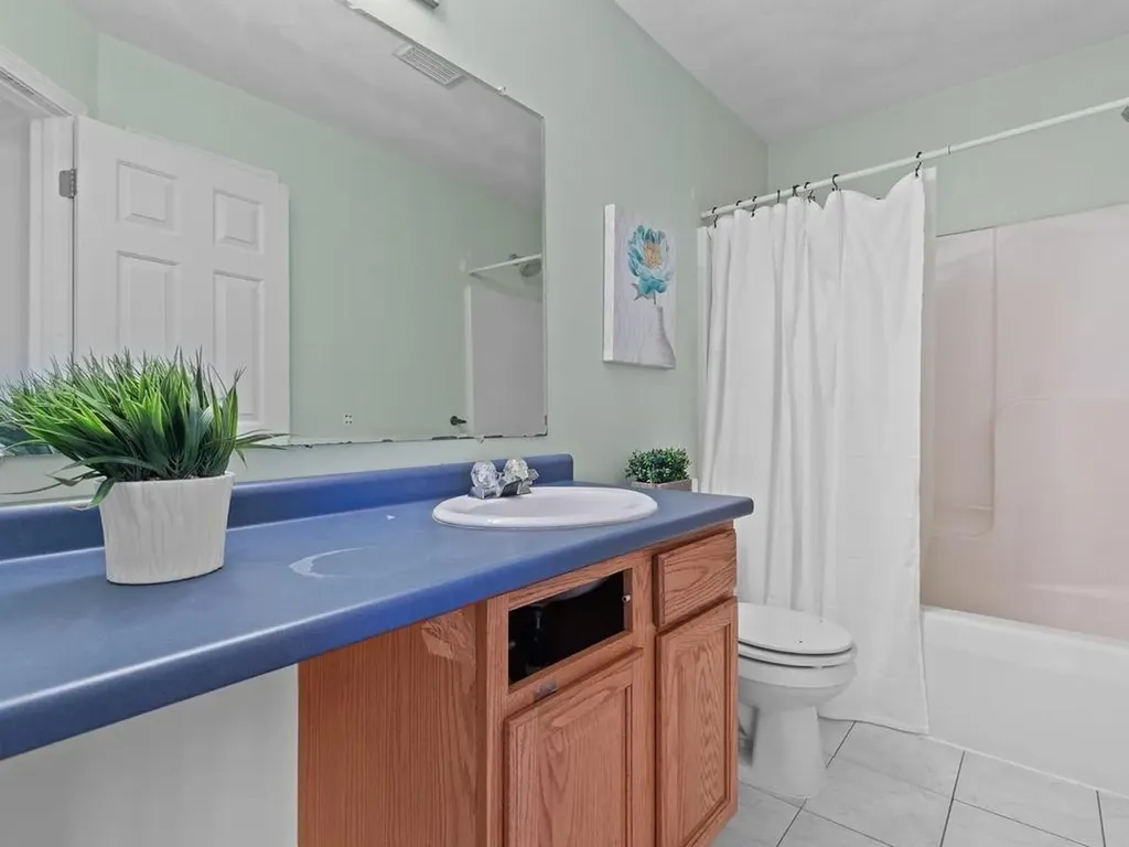 44 Orchard Valley Drive Cranston RI 02921