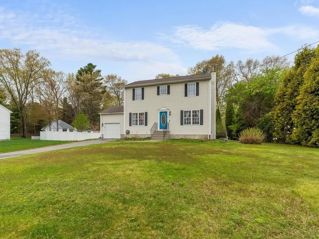 44 Orchard Valley Drive Cranston RI 02921