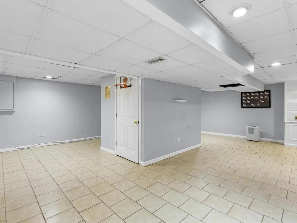 44 Orchard Valley Drive Cranston RI 02921