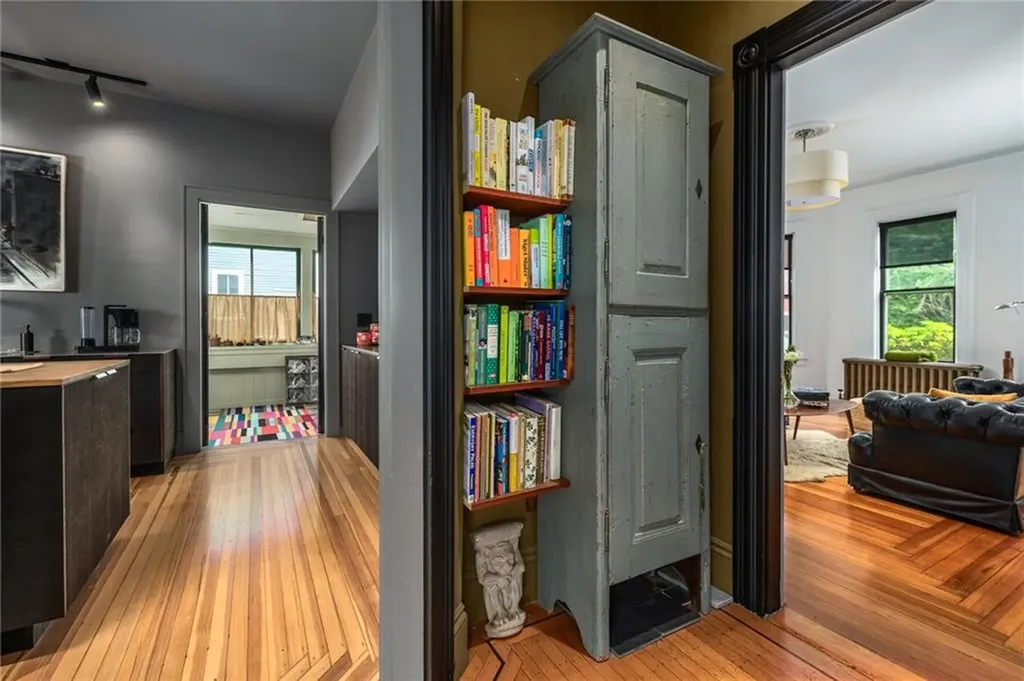 66 Halsey Street Providence RI 02906