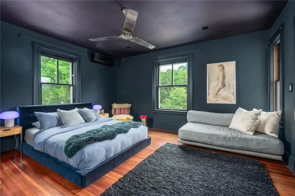 66 Halsey Street Providence RI 02906