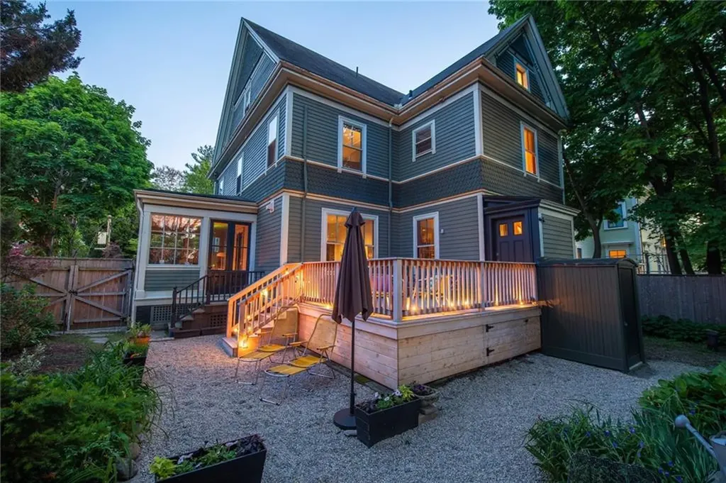 66 Halsey Street Providence RI 02906