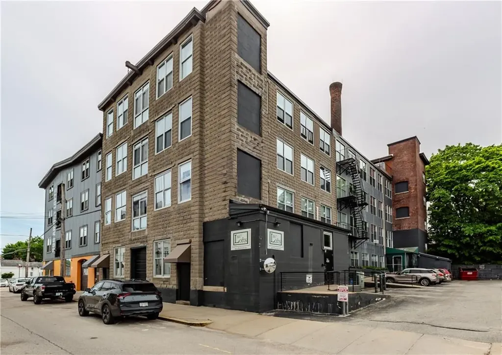 404 Roosevelt Avenue Central Falls RI 02863