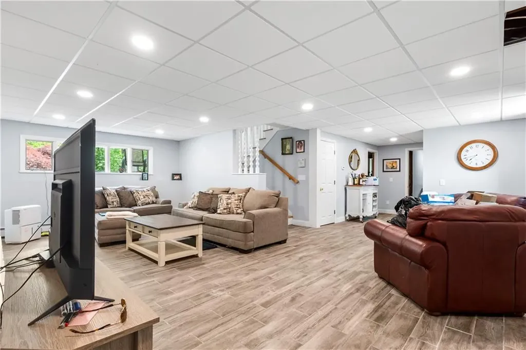 77 Pine Hill Avenue Johnston RI 02919