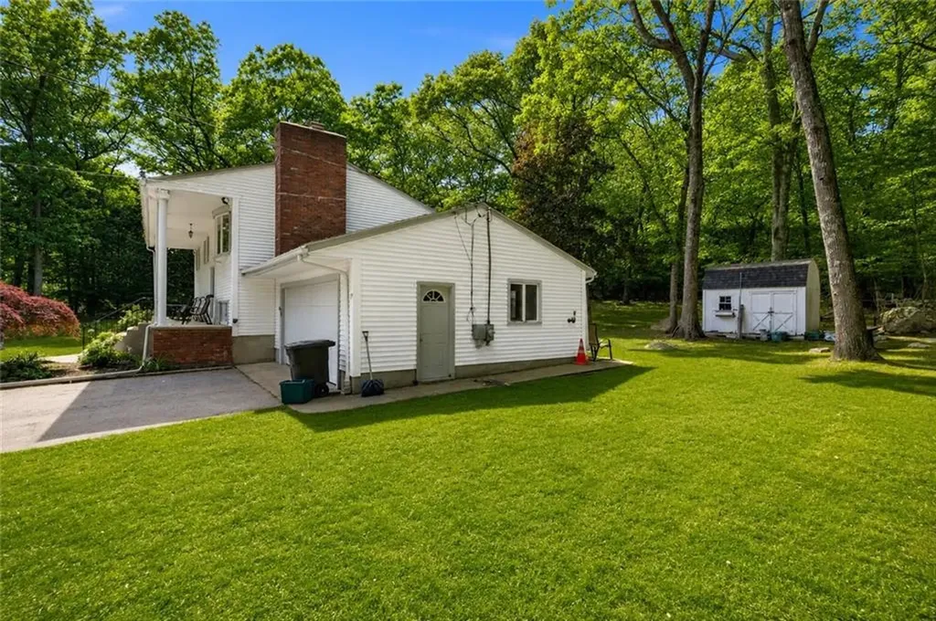 77 Pine Hill Avenue Johnston RI 02919
