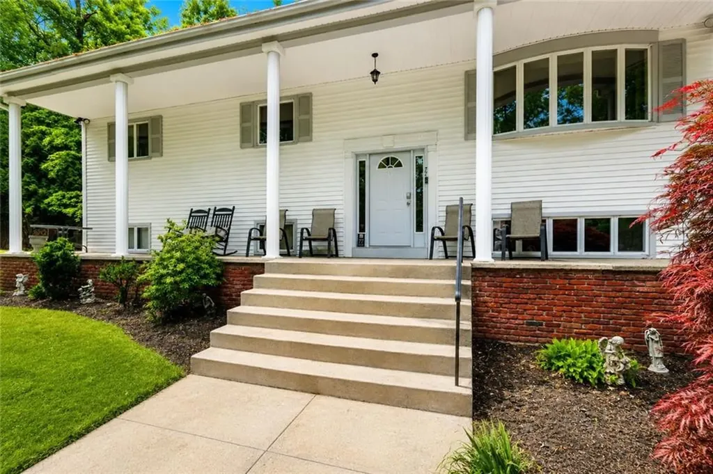 77 Pine Hill Avenue Johnston RI 02919