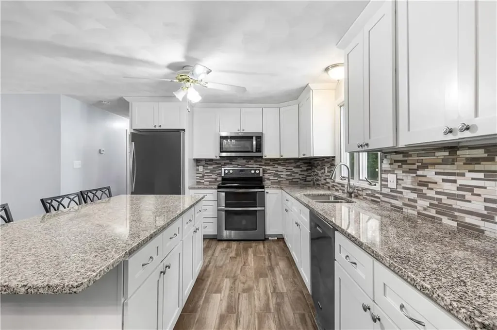 77 Pine Hill Avenue Johnston RI 02919
