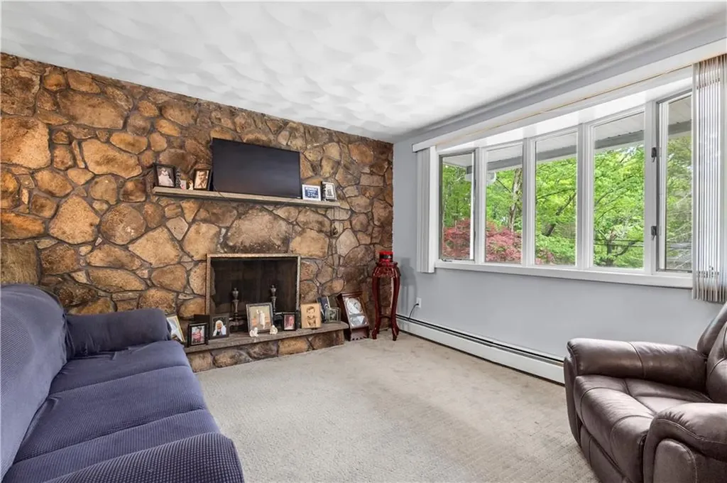 77 Pine Hill Avenue Johnston RI 02919
