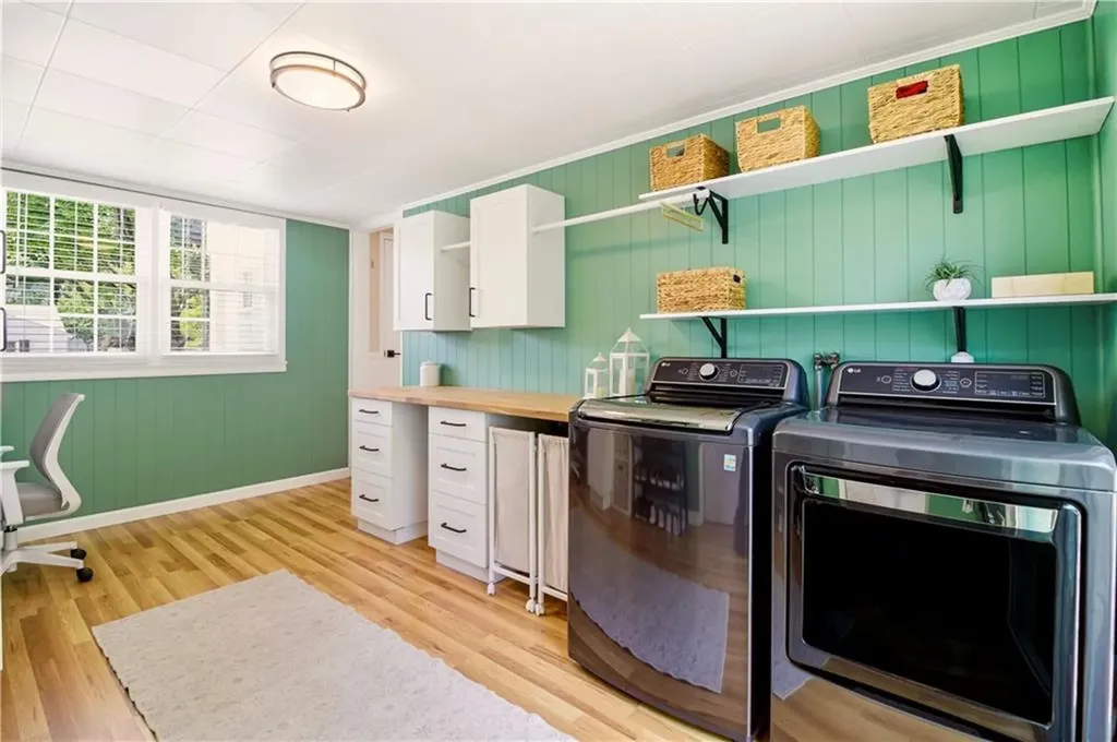 30 Monmouth Drive East Providence RI 02915