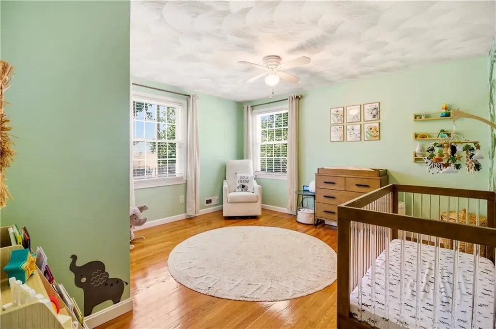 30 Monmouth Drive East Providence RI 02915