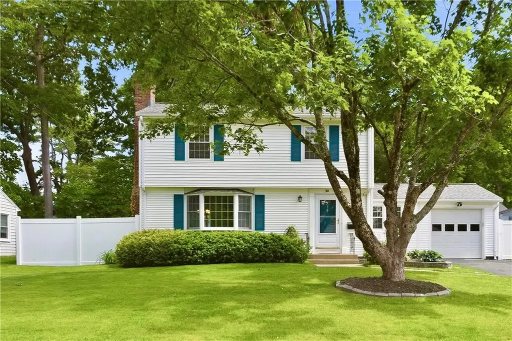 30 Monmouth Drive East Providence RI 02915