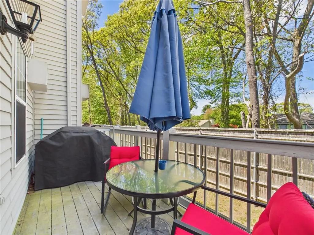 565 Quaker Lane West Warwick RI 02893