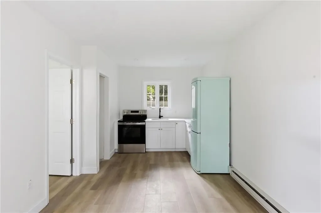 42 Orchard Avenue Barrington RI 02806