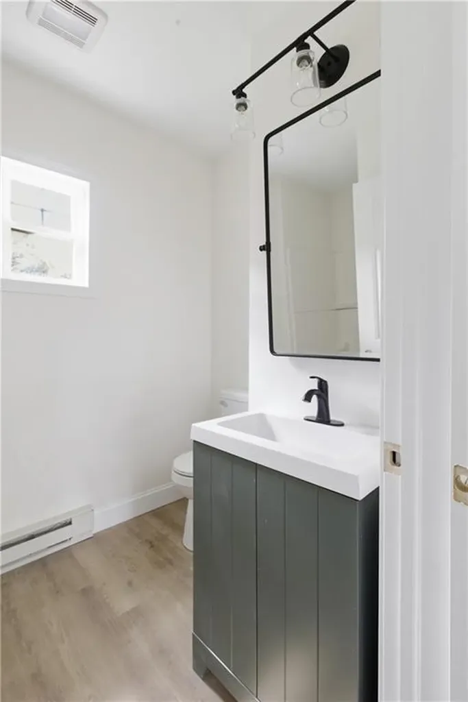 42 Orchard Avenue Barrington RI 02806