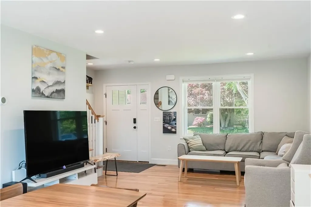 100 East View Avenue Cranston RI 02920