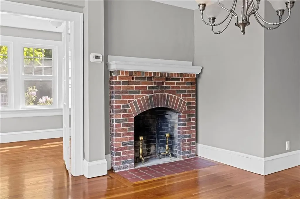 2915 Post Road Warwick RI 02886