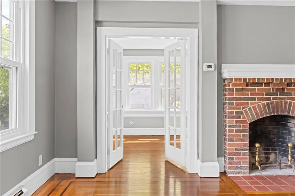 2915 Post Road Warwick RI 02886