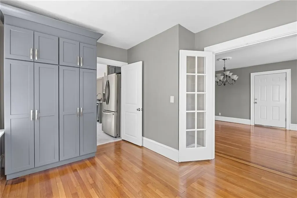 2915 Post Road Warwick RI 02886
