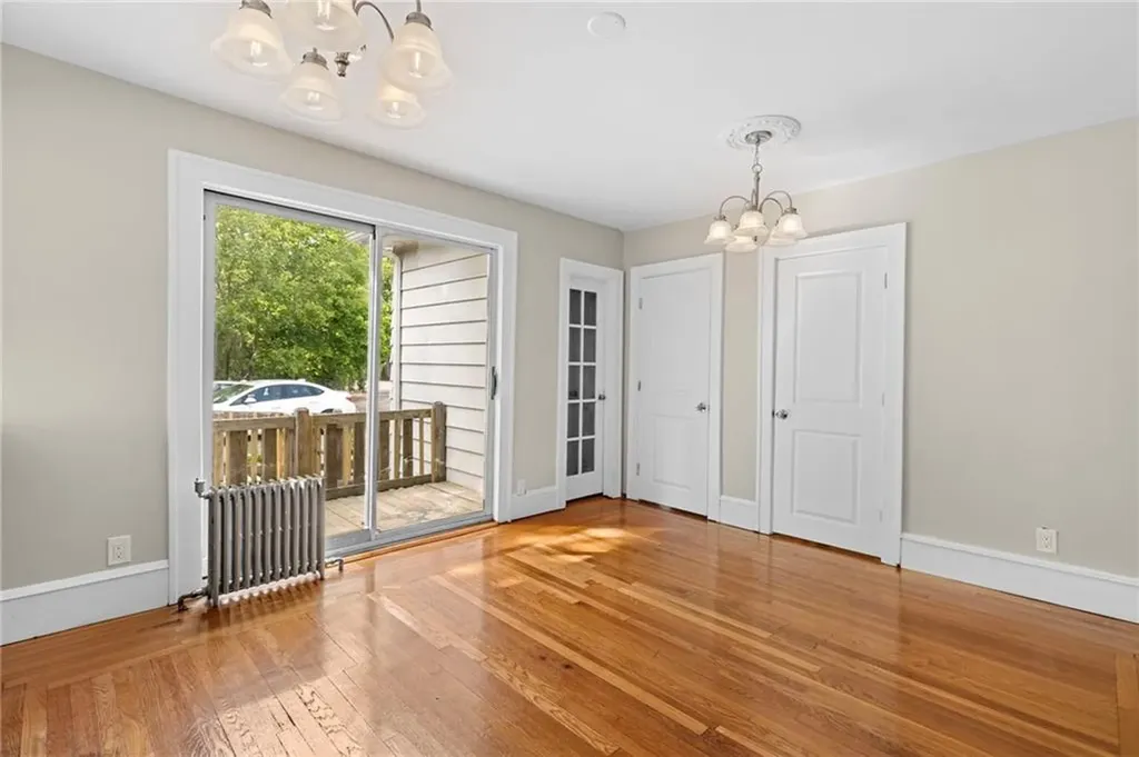 2915 Post Road Warwick RI 02886