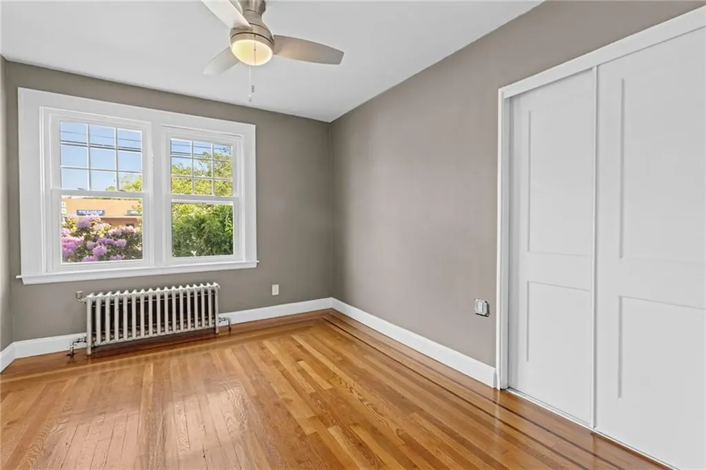 2915 Post Road Warwick RI 02886