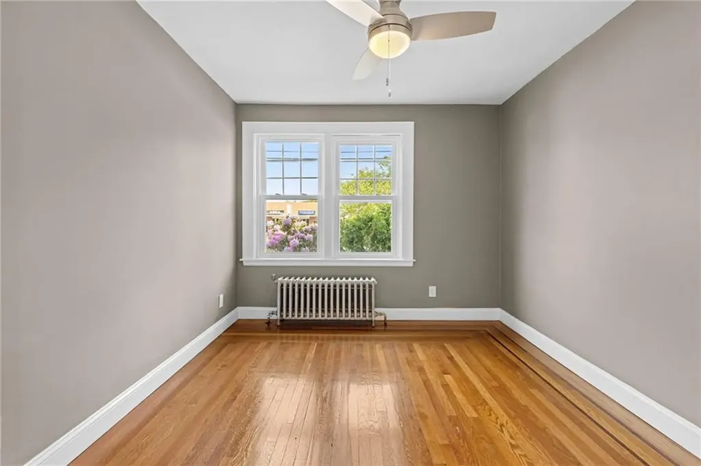 2915 Post Road Warwick RI 02886