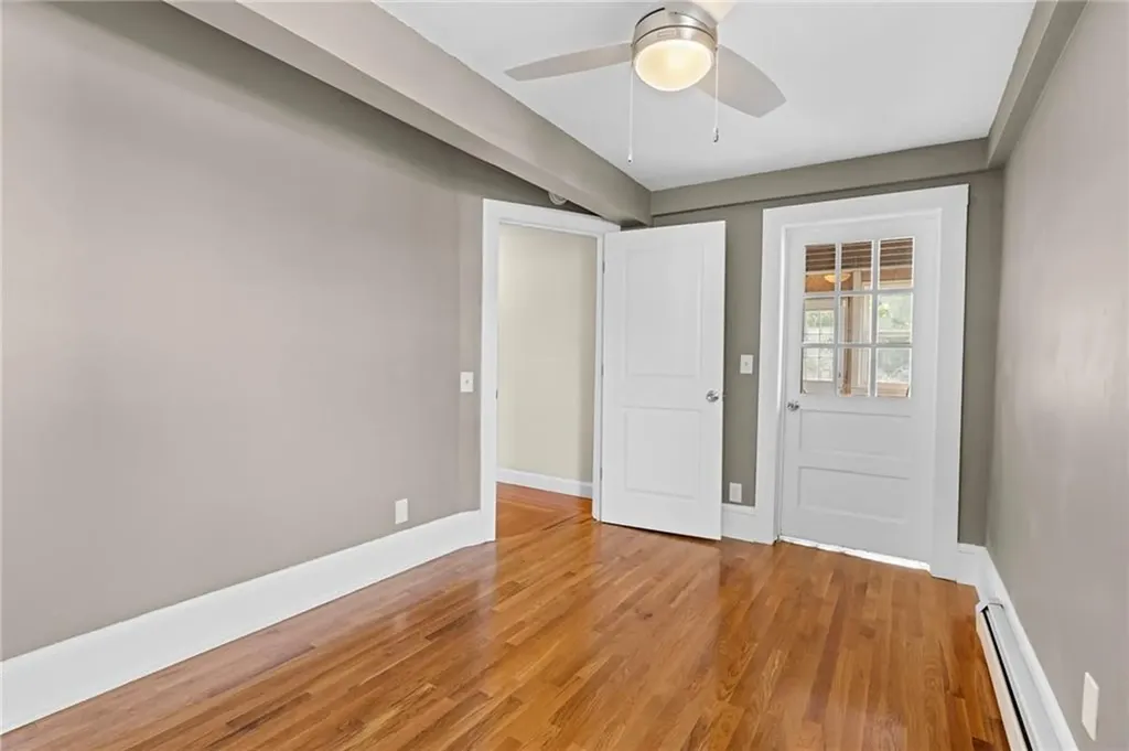 2915 Post Road Warwick RI 02886