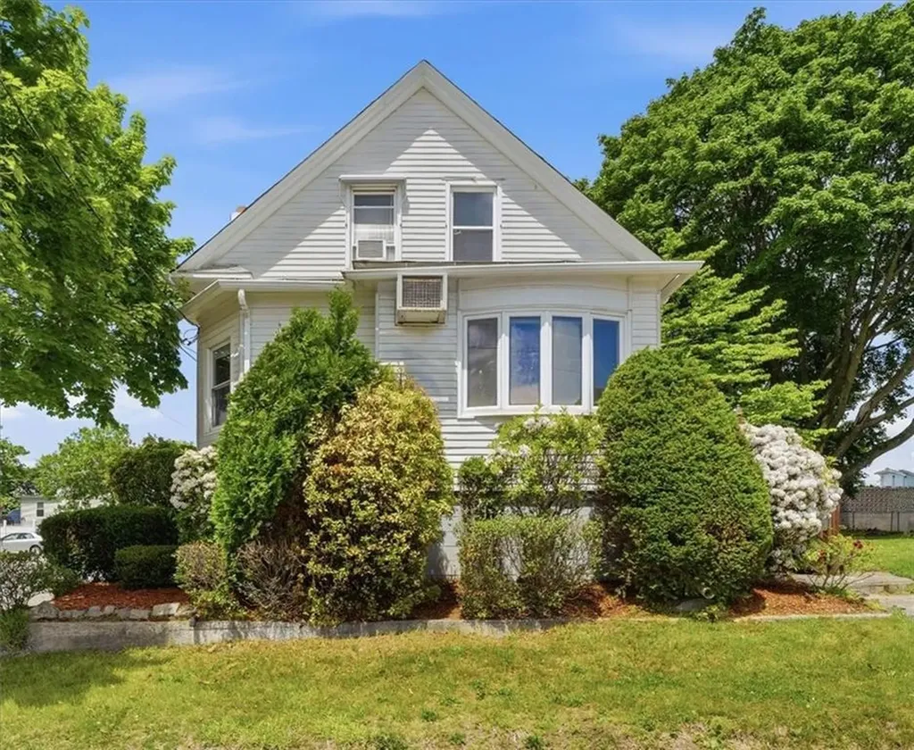 123 Oxford Street Cranston RI 02920