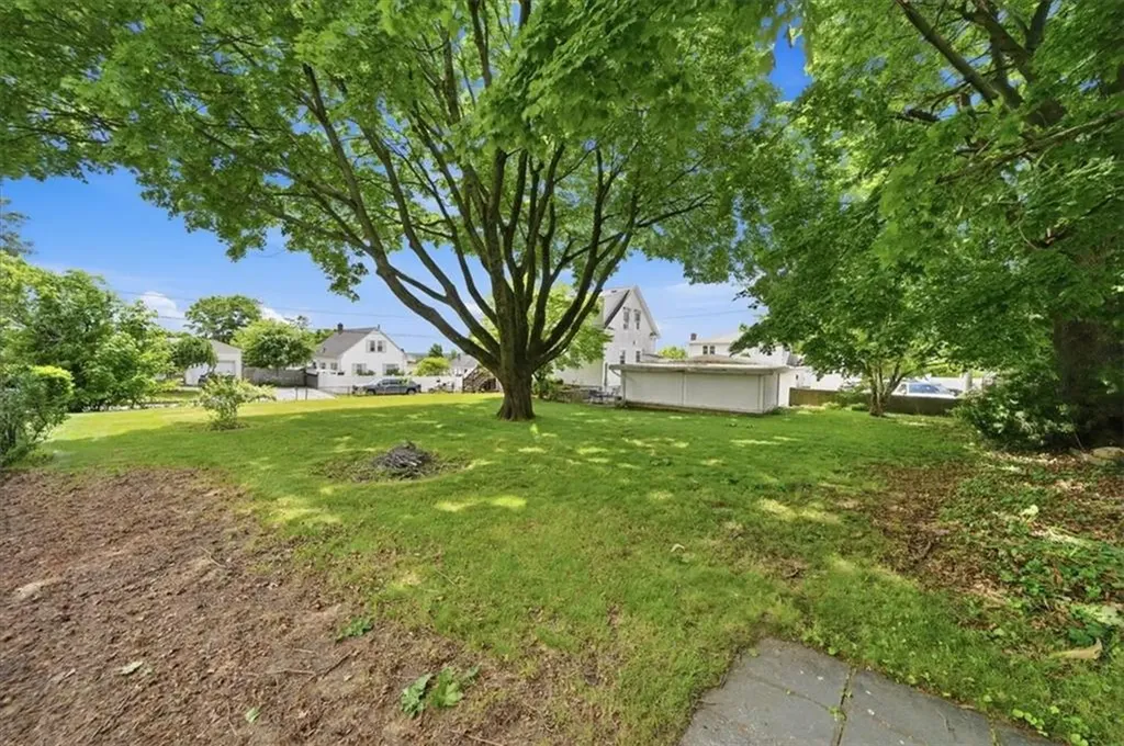 123 Oxford Street Cranston RI 02920
