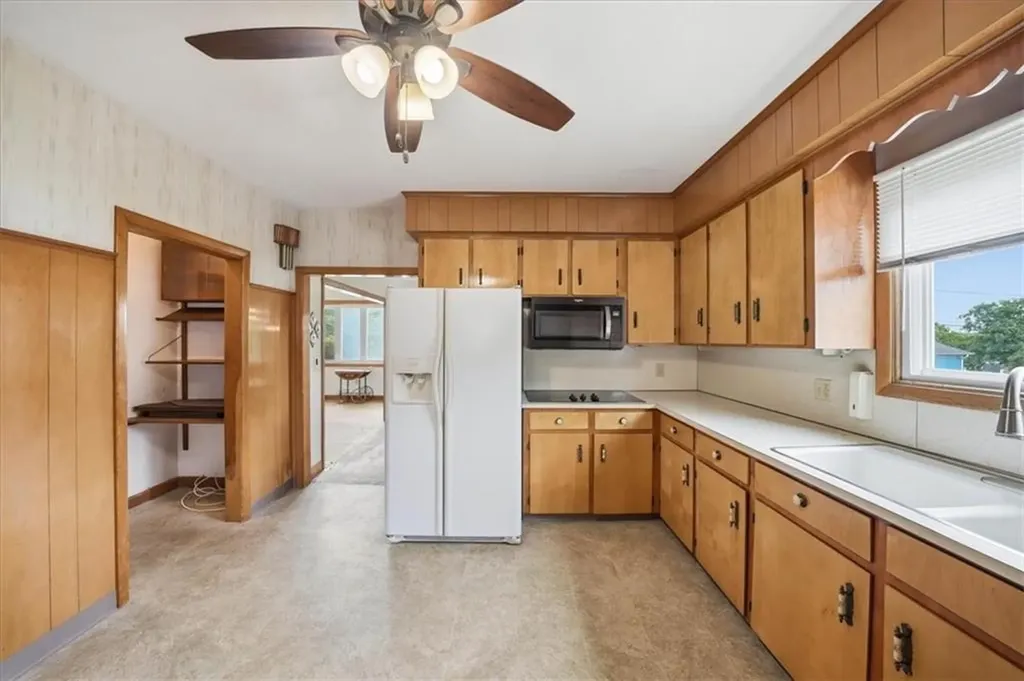 123 Oxford Street Cranston RI 02920