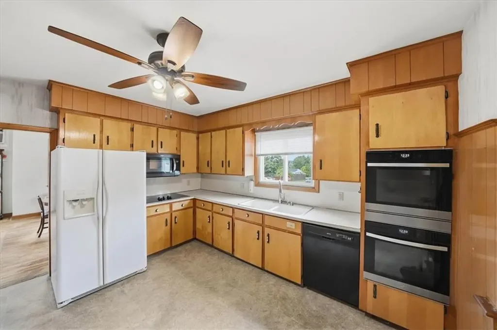 123 Oxford Street Cranston RI 02920