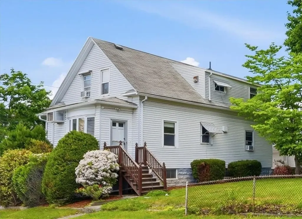 123 Oxford Street Cranston RI 02920