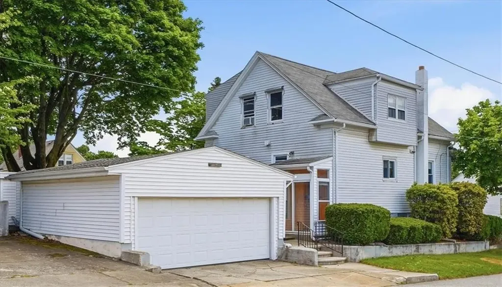 123 Oxford Street Cranston RI 02920