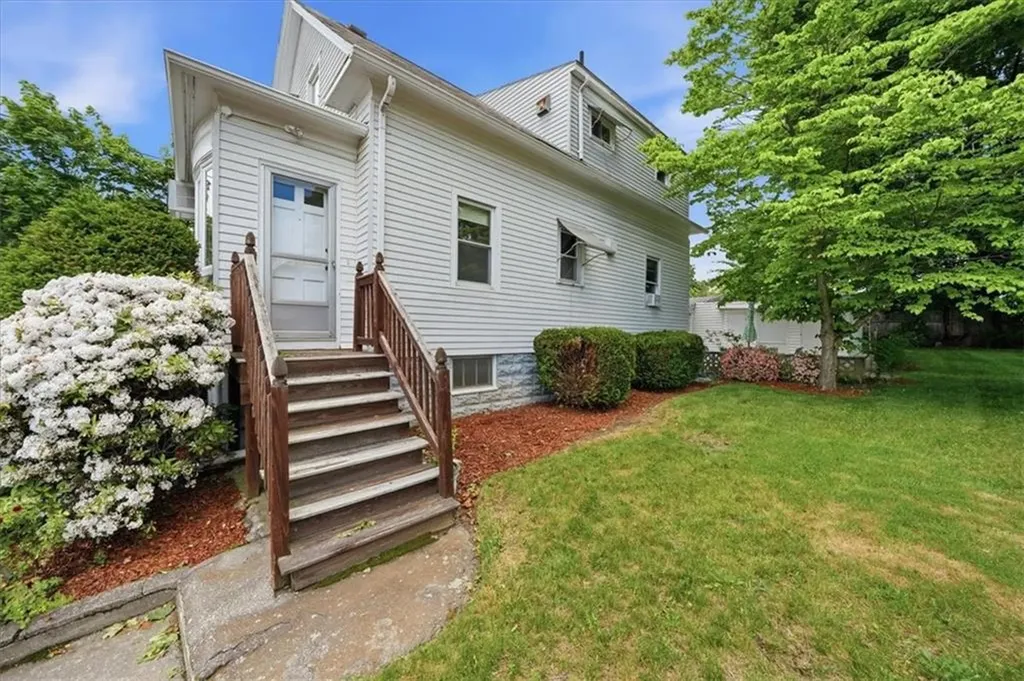 123 Oxford Street Cranston RI 02920