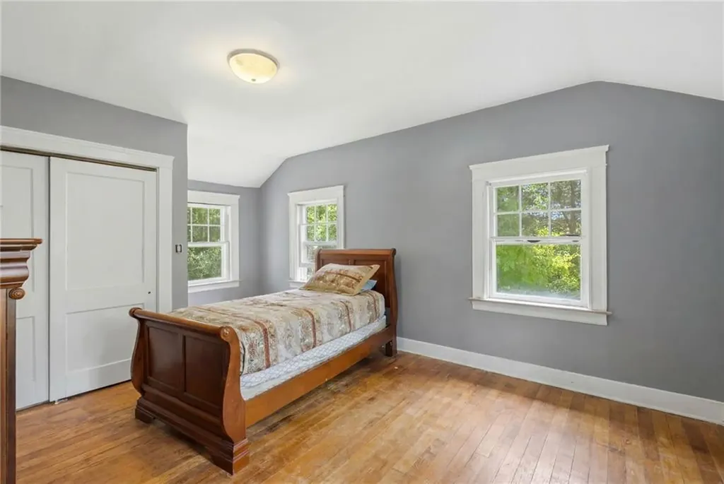 25 Pineland Street North Kingstown RI 02852