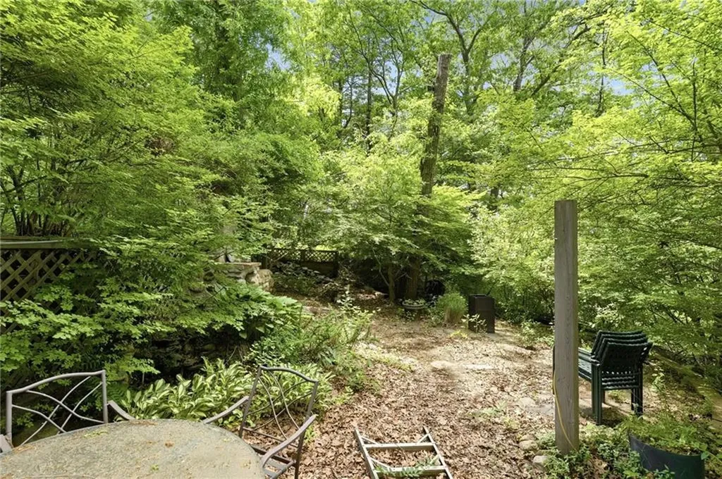 25 Pineland Street North Kingstown RI 02852