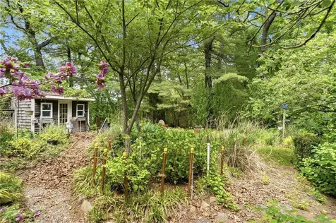 25 Pineland Street North Kingstown RI 02852