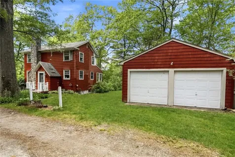 25 Pineland Street North Kingstown RI 02852
