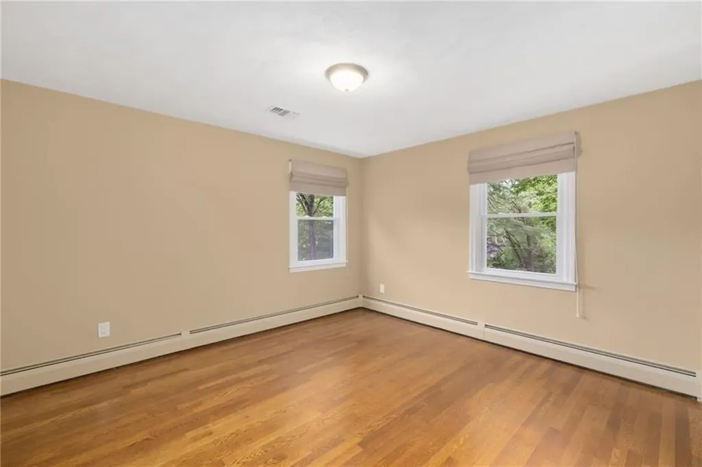 30 Abigail Street Warwick RI 02886